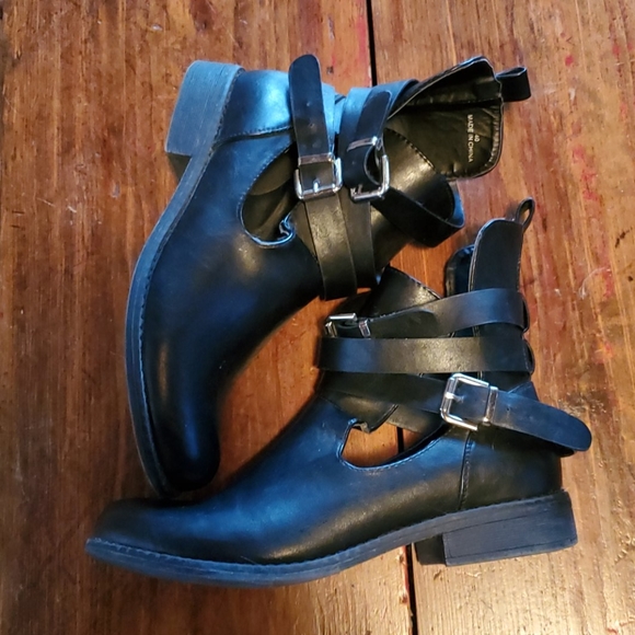 Madden Girl  boots - Picture 3 of 5